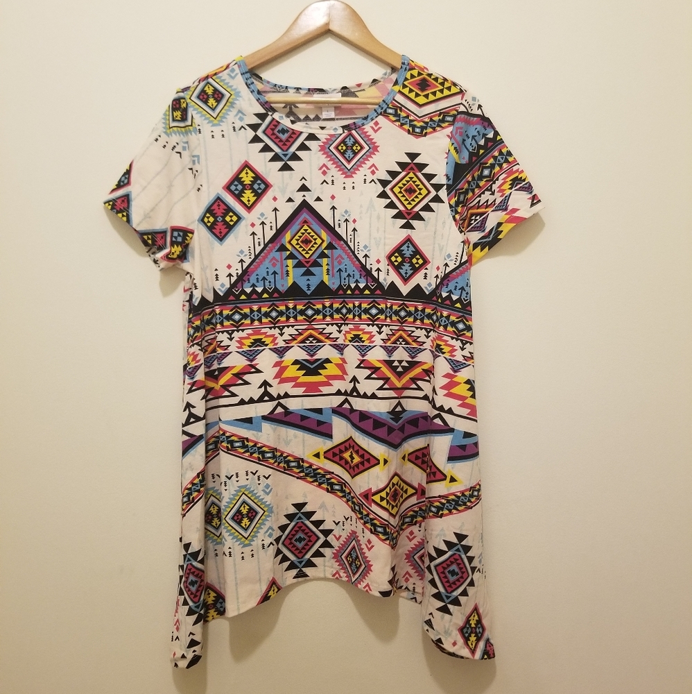 LuLaRoe Melissa Top
